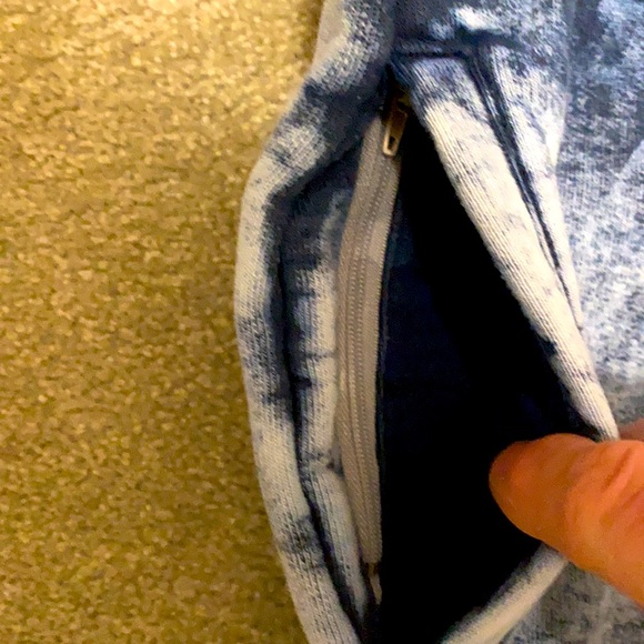 Talentless acid wash heavy duty sweats - Picture 2 of 3